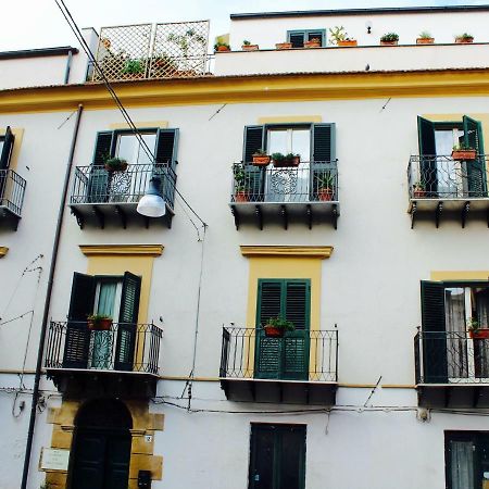 B&B Largo Barile Caltanissetta Buitenkant foto