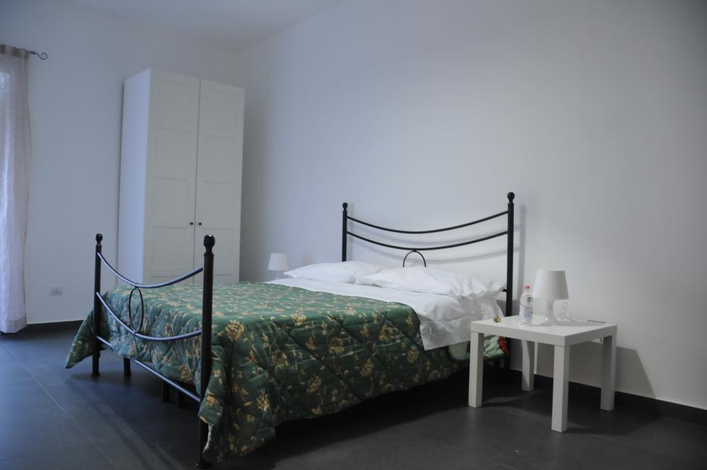 B&B Largo Barile Caltanissetta Buitenkant foto