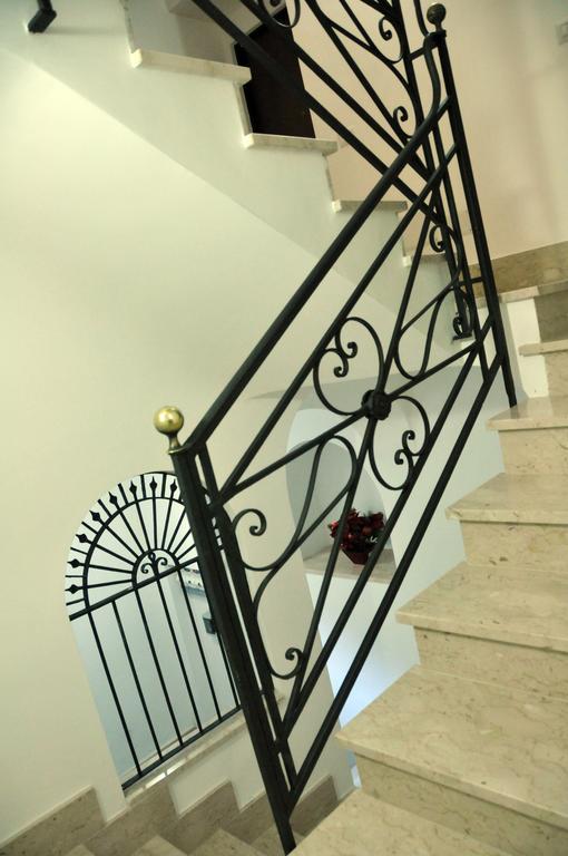 B&B Largo Barile Caltanissetta Buitenkant foto