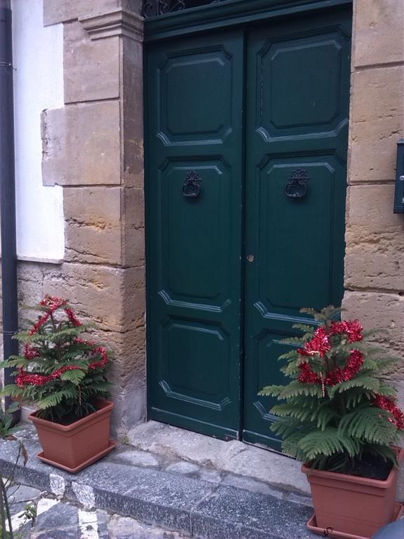 B&B Largo Barile Caltanissetta Buitenkant foto