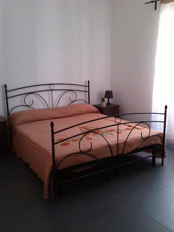 B&B Largo Barile Caltanissetta Kamer foto